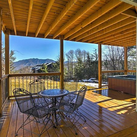 Mint Manor Gatlinburg Home With Hot Tub And Sauna! Bagian luar foto