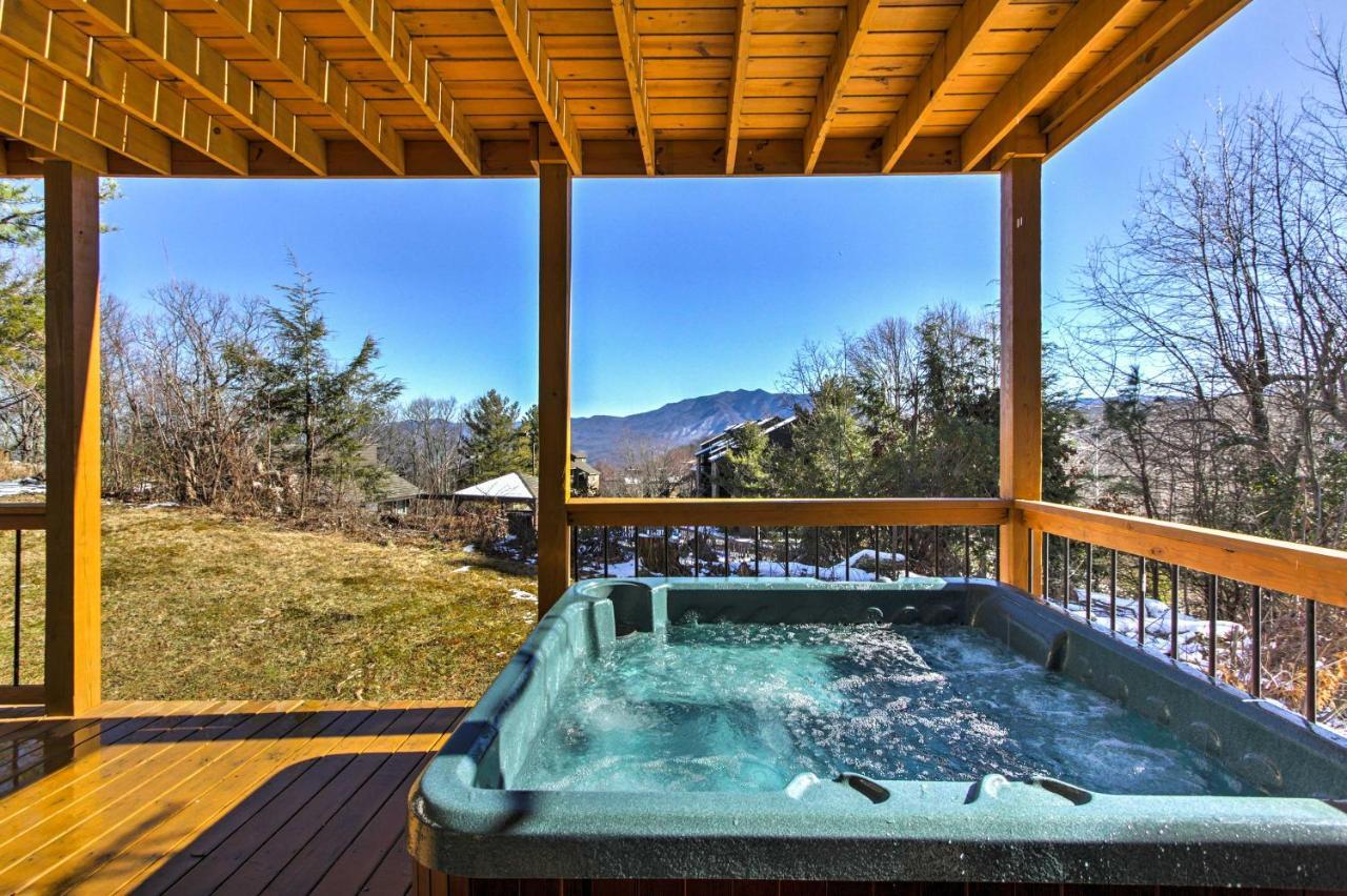 Mint Manor Gatlinburg Home With Hot Tub And Sauna! Bagian luar foto